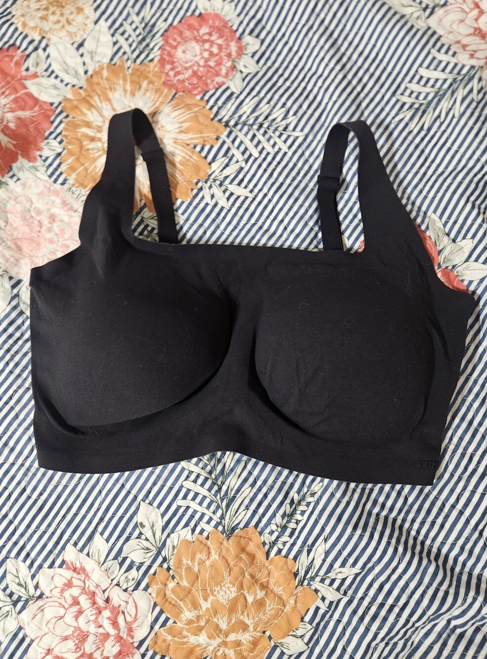 Skims Wireless Seamless Bra